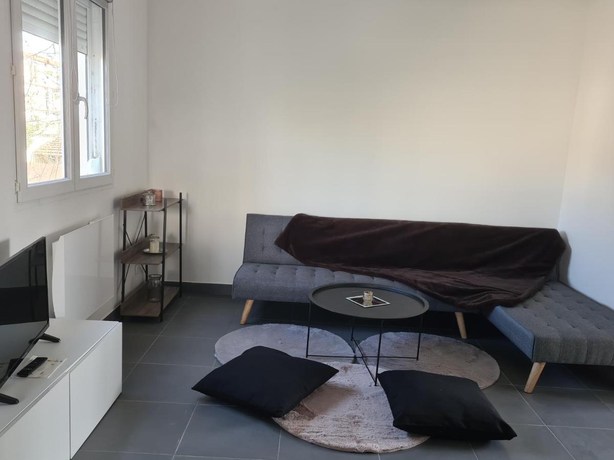 Ferienwohnung Jolie F1 Neuf Et Fonctionnel Argenteuil Exterior foto