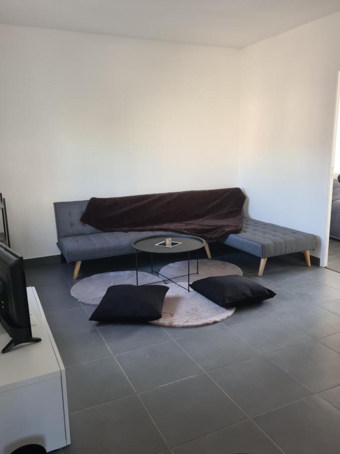 Ferienwohnung Jolie F1 Neuf Et Fonctionnel Argenteuil Exterior foto