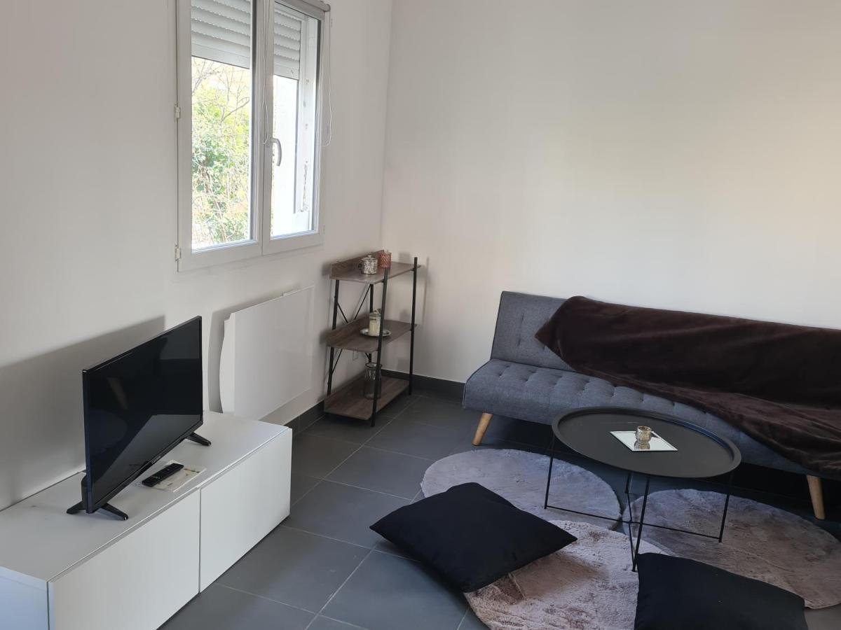 Ferienwohnung Jolie F1 Neuf Et Fonctionnel Argenteuil Exterior foto